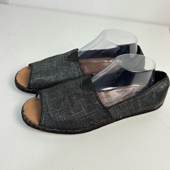 Toms Womens 10 Black Gray Chambray Canvas Slip-On Open Toe Sandals Lagenlook - Picture 2 of 11